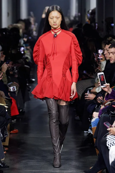 Look 5